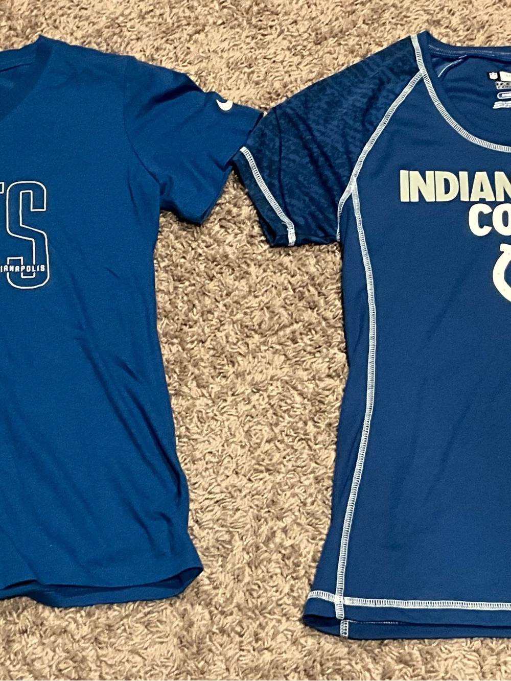 NFL Indianapolis Colts Women’s Shirt Lot Sizes Medium & Lg